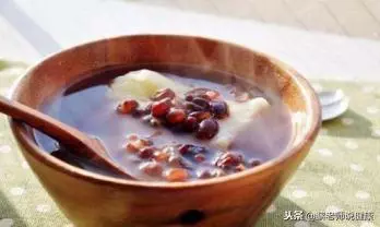 百病始於「濕」,1穴位,1碗湯,打開除濕開關,趕跑全身濕氣
