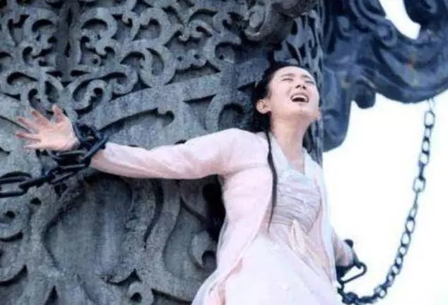 演綁戲的明星,趙麗穎逼真,劉詩詩讓人心疼,其中他辣眼睛!