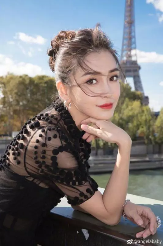 原來都是「照騙」?化妝師曝光Angelababy「未P照」,網友看傻眼:差好多