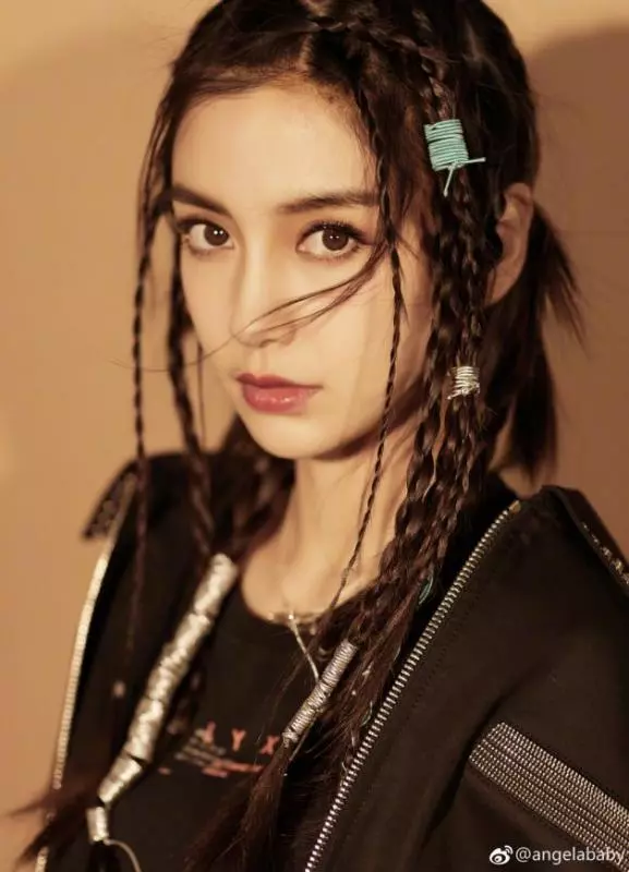 原來都是「照騙」?化妝師曝光Angelababy「未P照」,網友看傻眼:差好多