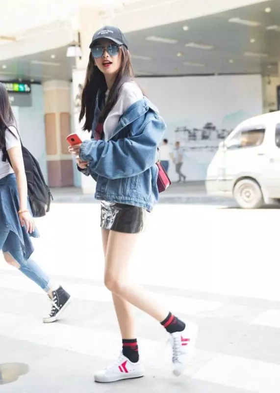 原來都是「照騙」?化妝師曝光Angelababy「未P照」,網友看傻眼:差好多