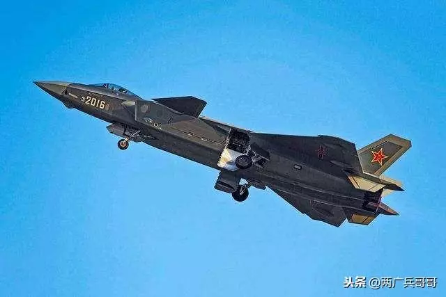 世界最快戰機來了,速度快到難以想像,F22追著打也打不著