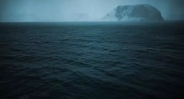 這片海域連美國惹不起?19座大型現代化軍事基地,24小時監控!