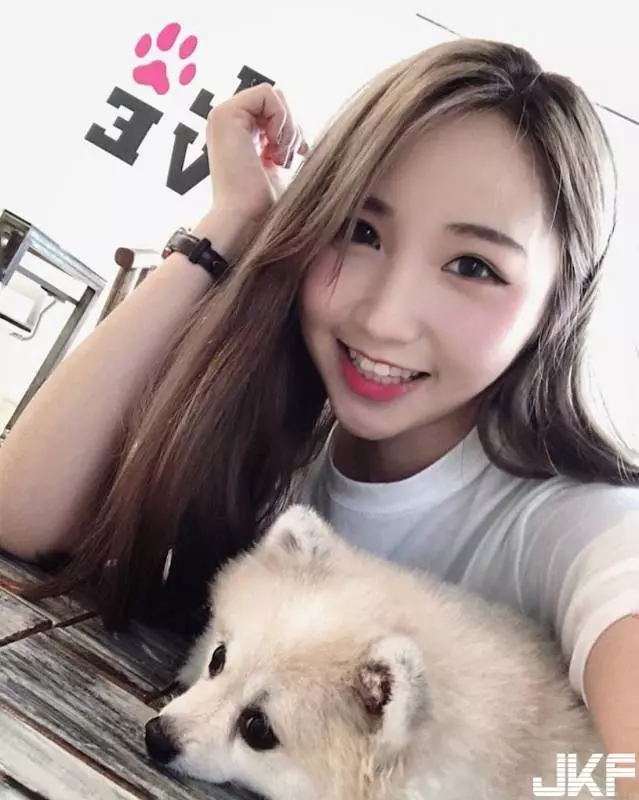大馬電眼萌妹長相超Q,優質好歌喉「嗓音好迷人」!快來聽她的歌聲吧!【內有視頻】