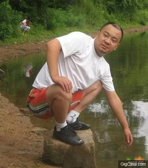「幫我把女友P得sexy一點」就說了不要叫網友P圖!最後一張快笑死了!