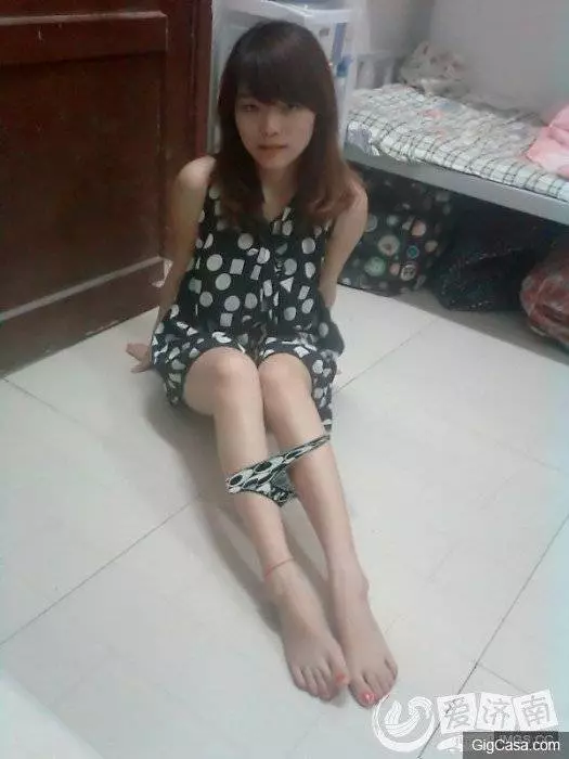 「幫我把女友P得sexy一點」就說了不要叫網友P圖!最後一張快笑死了!