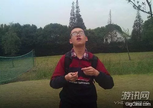 「幫我把女友P得sexy一點」就說了不要叫網友P圖!最後一張快笑死了!