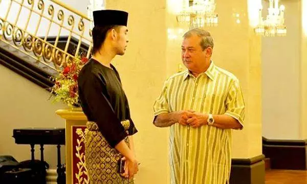 你只知道他是愛民如子的柔蘇丹,但你不知道他背後的10件事!!