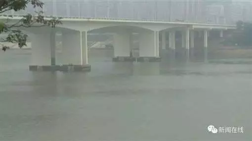 童遭拖進江中溺斃 「水鬼」是他同學 !!!