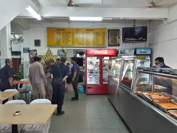 看了令人反胃 扁擔飯餐館 髒到……