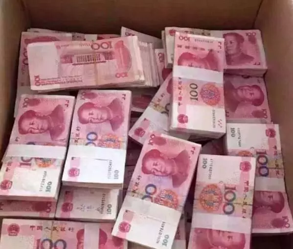 10月16號天賜大兆頭,財氣如日中天的5生肖,好消息踩踏門檻!