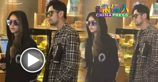 周杰倫又現身啦! 陪妻昆凌到 JBCC