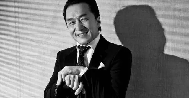 揭露影視圈「潛規則」,涉事導演30多名,被封殺後回應:不後悔