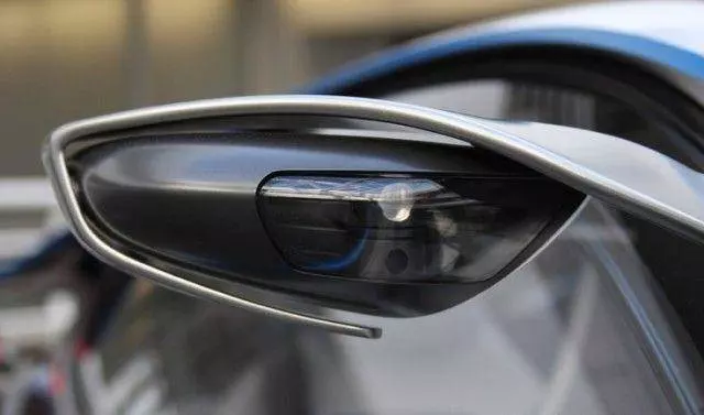 為何日本要取消汽車後視鏡?知道真相後,想知道中國又何時取消?