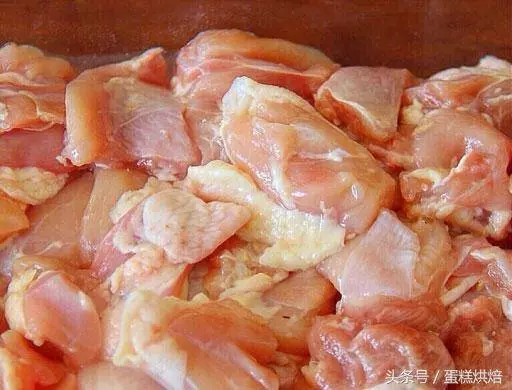 自製台灣鹽酥雞,外皮金黃酥脆,雞肉鮮嫩多汁,酥掉渣,出鍋秒光