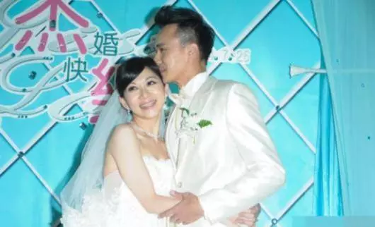 46歲女星為懷孕打百針,今喜得龍鳳胎,成了一個幸福的女人!