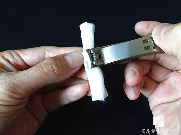 指甲原來得這樣剪,以前都用錯方法了!