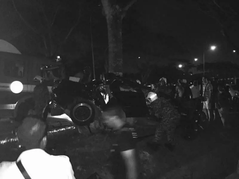 新山發生恐怖致命車禍!兄弟各攜女友乘車外出,3死1傷,臨近年關,請注意安全!R.I.P !