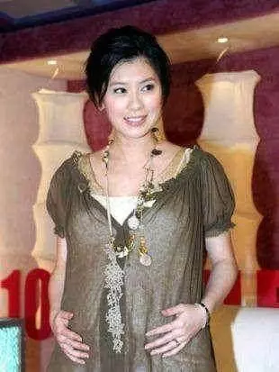 娛樂圈十位高齡產婦,42歲還要生二胎,太拼了