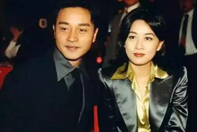 陳百強張國榮將她寵愛,李嘉欣恨她入骨,如今億萬身家依舊單身!