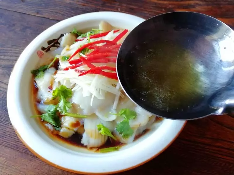魚肉的健康做法,味鮮質嫩,顏值高,跟著步驟做,你也變大廚