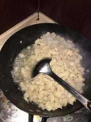 媽媽這樣熬豬油,又香又能長時間儲存,還能吃到美味的肉脂渣
