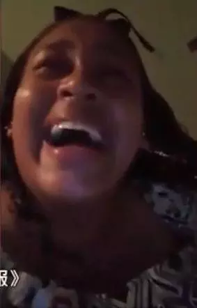 笑到會喘!她拿媽媽的凡士林塗嘴唇 結果是「肛門鬆弛劑」!她拍片爆紅千萬人樂翻(影)