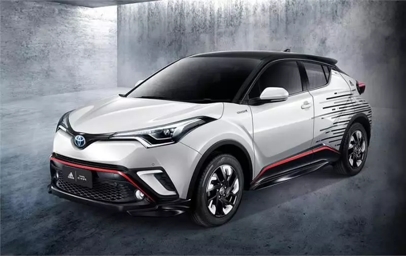 豐田與 ADIDAS 合作發布 「TOYOTA C-HR ADIDAS」 全球限量發行!只限1200台!