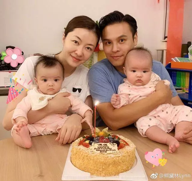 熊黛林曬長相清奇的雙胞胎!無意中卻曝光了自己的整容臉!