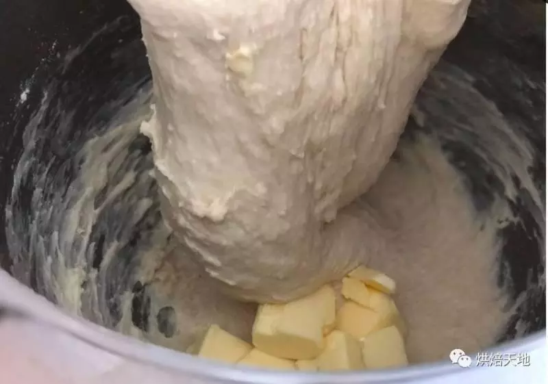 越嚼越香外皮酥脆 | 內心彈軟的煉乳白吐司