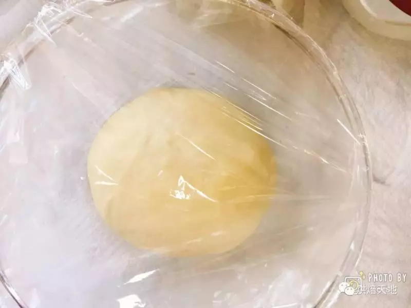 味道超贊 | 金黃誘人的椰蓉扭扭條麵包