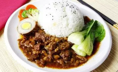 媽媽煮的鹵肉飯那麼好吃,原來是加了這個,做出來的鹵肉肥而不膩,軟糯飄香,我一頓能吃一大碗!