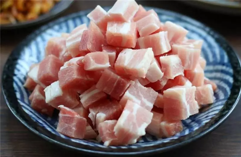 媽媽煮的鹵肉飯那麼好吃,原來是加了這個,做出來的鹵肉肥而不膩,軟糯飄香,我一頓能吃一大碗!