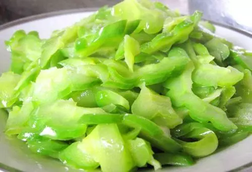 冰糖加苦瓜一起熬水喝 效果原來那麼好 可惜很多人都不知道