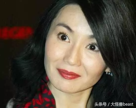 趙本山捐款100萬,成龍捐款1000萬,而他卻捐1分錢?網友:太憤怒