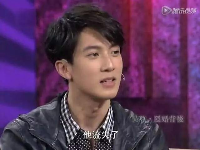 吳尊曬生日照,一家四口同一天過生日,尊嫂現身罕見露真容