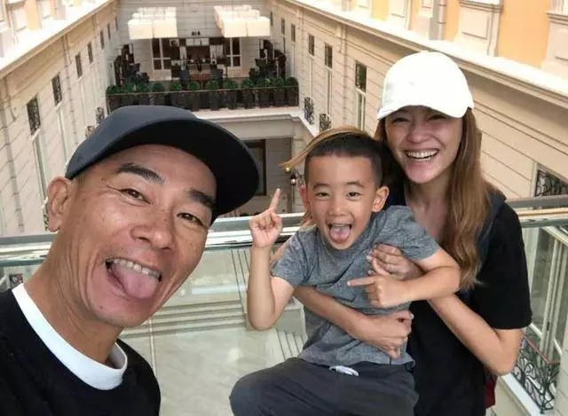 結婚11年,無緋聞纏身,生活上的陳小春值得所有人學習
