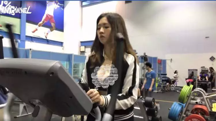 健身房滑步機上好風景!白皙妹子「巨浪」網友神到了:這不是松山運動中心嗎
