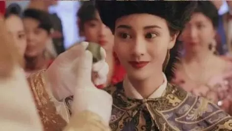 48歲的李嘉欣近照太讓人驚艷,路人感慨不愧是最美港姐