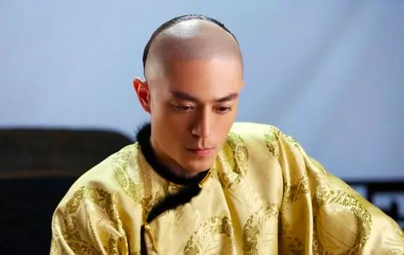 《如懿傳》導演:後悔讓霍建華出演乾隆,網友:這個人來演更合適
