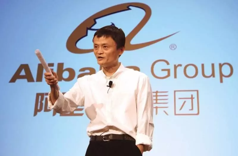 活該!阿里最大股東宣布禁用華為,上市第一天就暴跌,更糟糕還的在後面