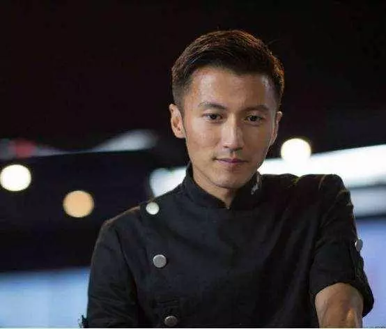24歲捧紅謝霆鋒掙50億,如今39歲未婚生子,孩子父親至今不知是誰 ?