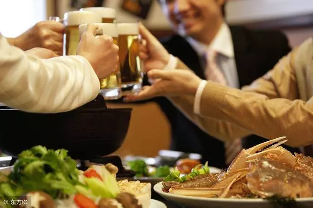 眼睛模糊看不清,3種食物要多吃,明目、潤眼、恢復視力