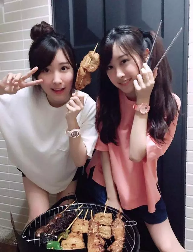 台灣最美的雙胞胎姐妹:15年過去越長越美,現在的模樣讓人沉醉