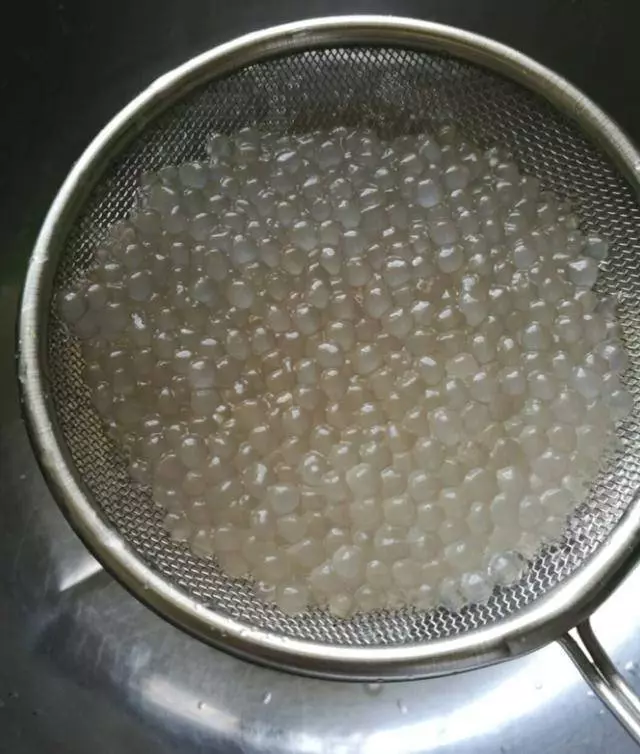 水果西米露,學會這一招,西米露不再煮糊了!
