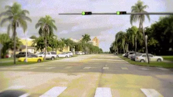 這個摩托車一旦開賣,誰還要買汽車!