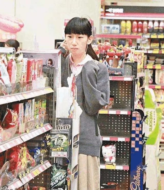 陳冠希前女友搭上富二代,如今相貌變成這樣完全認不出