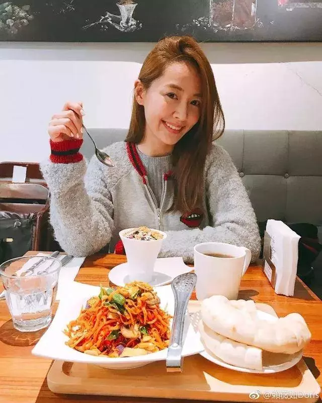 奪走天王初吻,插足閨蜜戀情,手撕陳喬恩,被稱為 演藝圈發電機