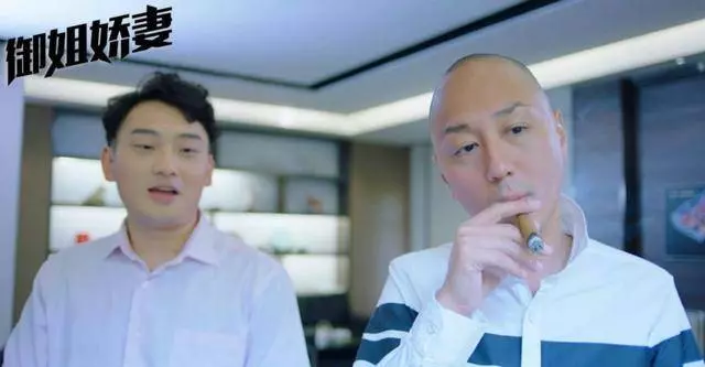 他是TVB御用變態狂,賺錢想娶佘詩曼,今內地專人伺候比肩一哥