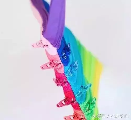 舊衣褲的「拉鏈」不要扔!她拆下來改成「獨一無二的...」鄰居們全卯起來模仿!